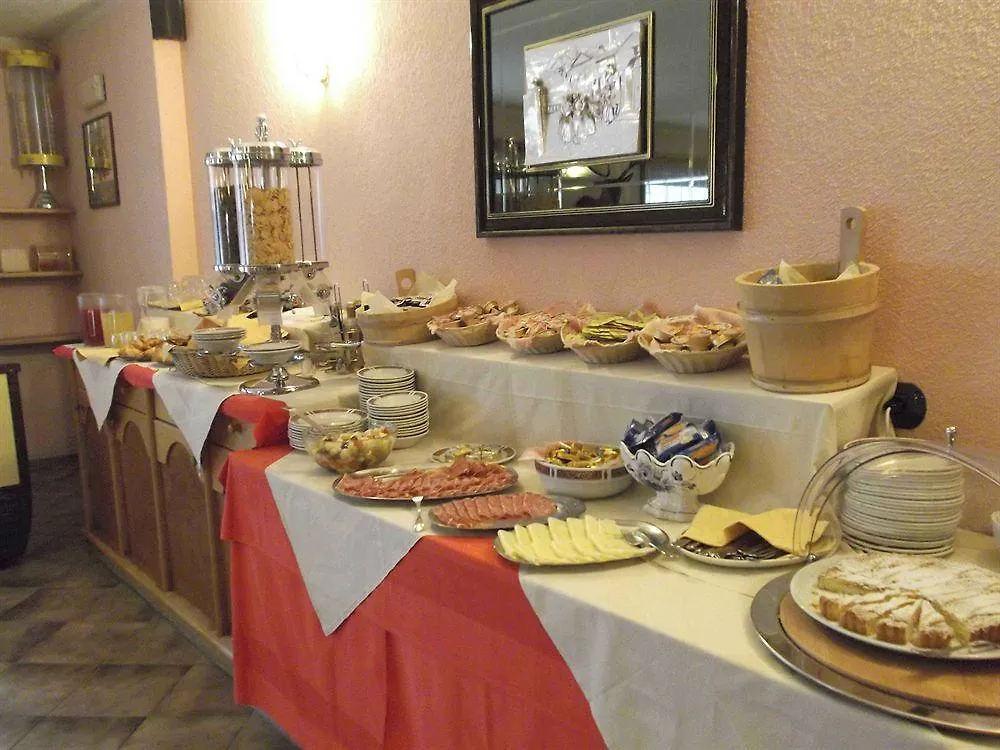 Hotel Adele Livigno 3*,  Italia