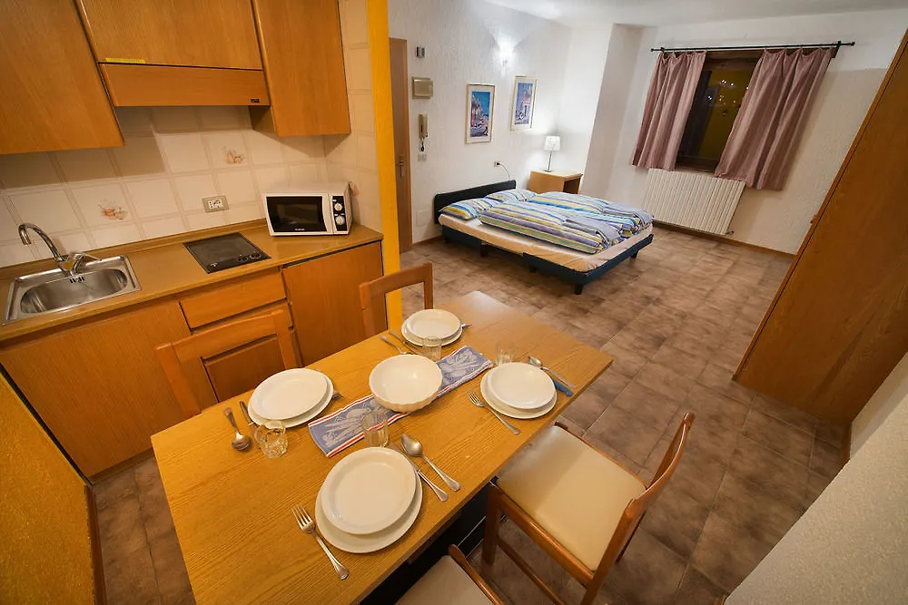 Hotel Adele Livigno 3*,